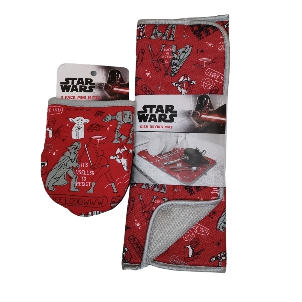 Star‎ Wars Drying Mat and Mini Mitts Set  in Red